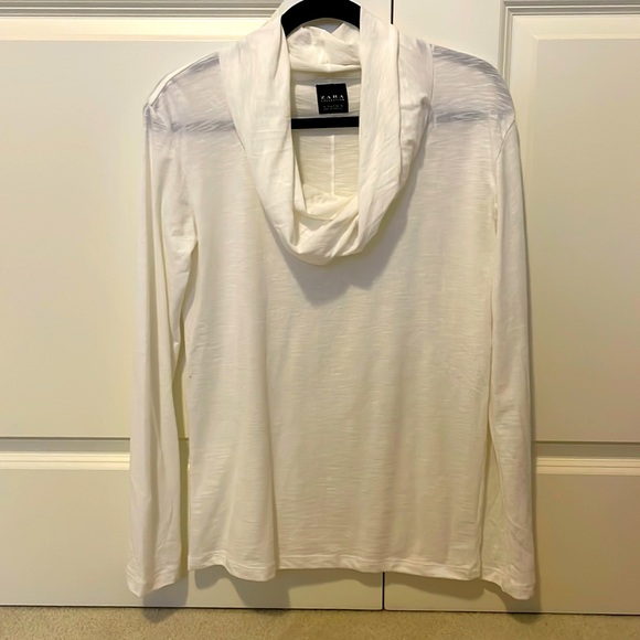 2 Zara shirts size S - Picture 1 of 6